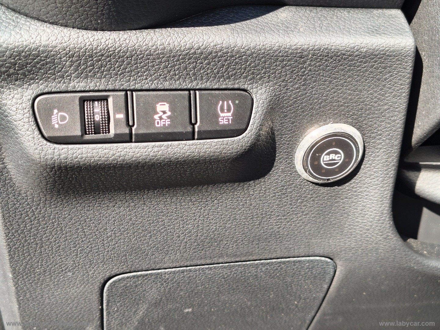 Picanto 1.0 12V GPL 5p. 20th Anniv.Edit. GARANZIA 7 ANNI-150.000 KM - immagine 17