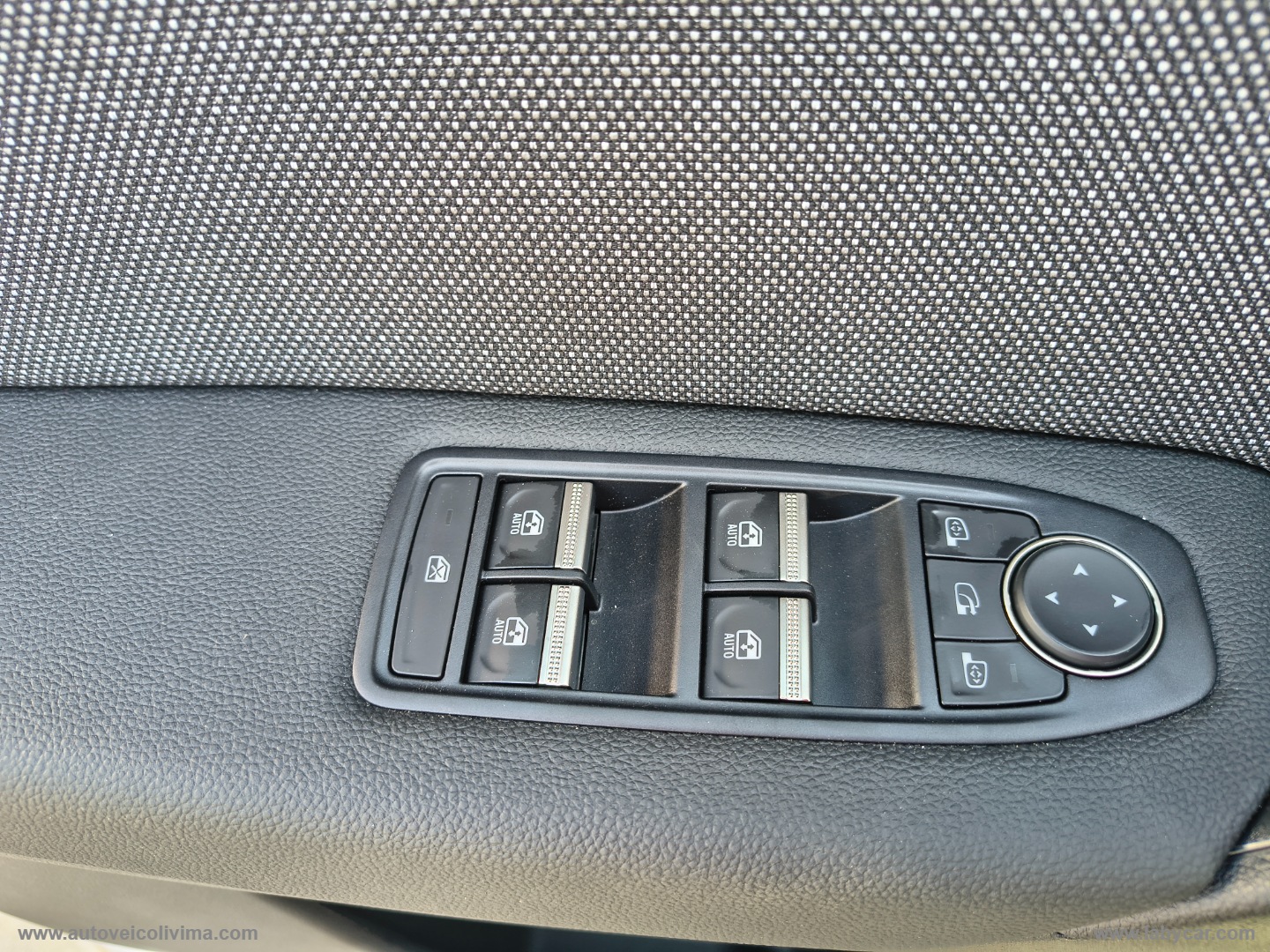 Captur Eco-G 120 CV Techno KM 0 ITALIA - immagine 17