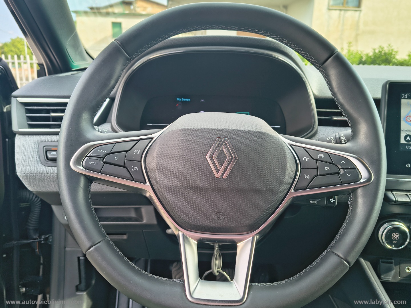 Clio ECO-G 100 CV Techno - immagine 17