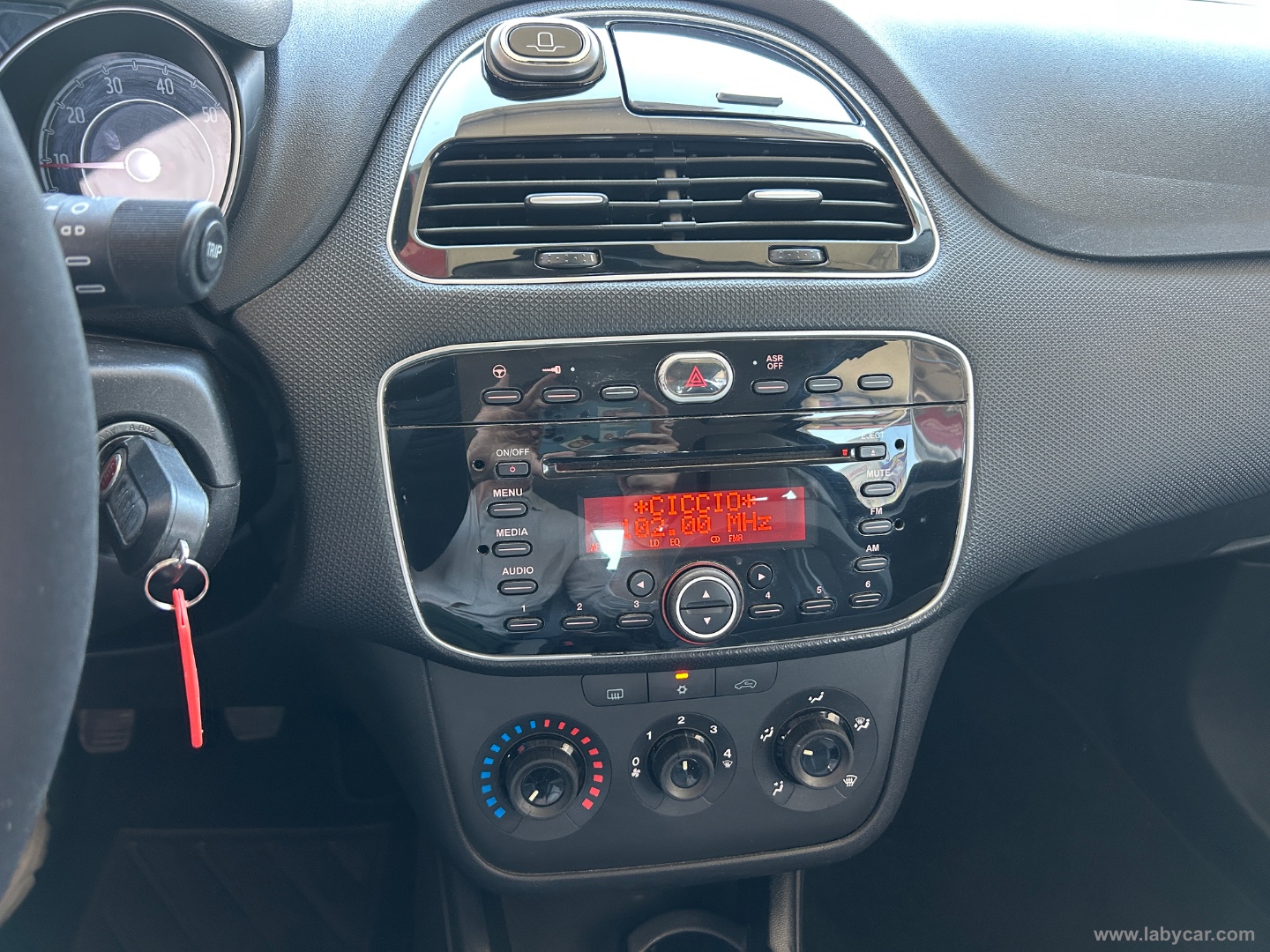 Punto 1.2 8V 3p. Lounge - immagine 17