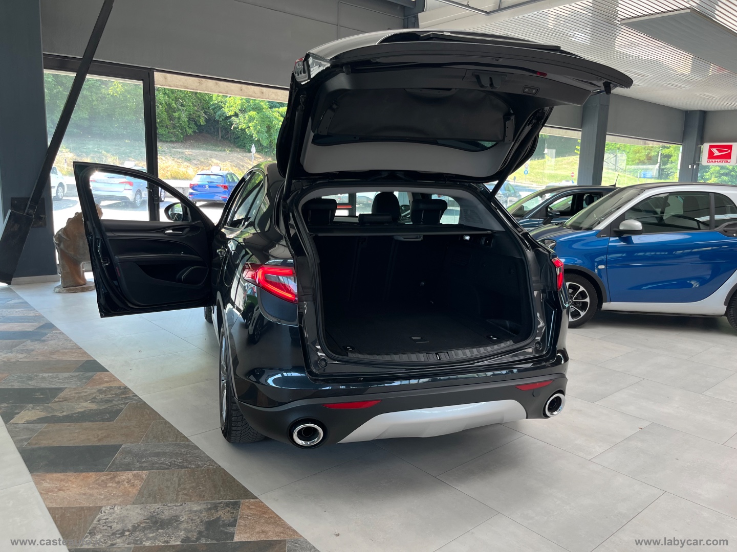 Stelvio 2.2 T.diesel 210 CV AT8 Q4 Exec. - immagine 17