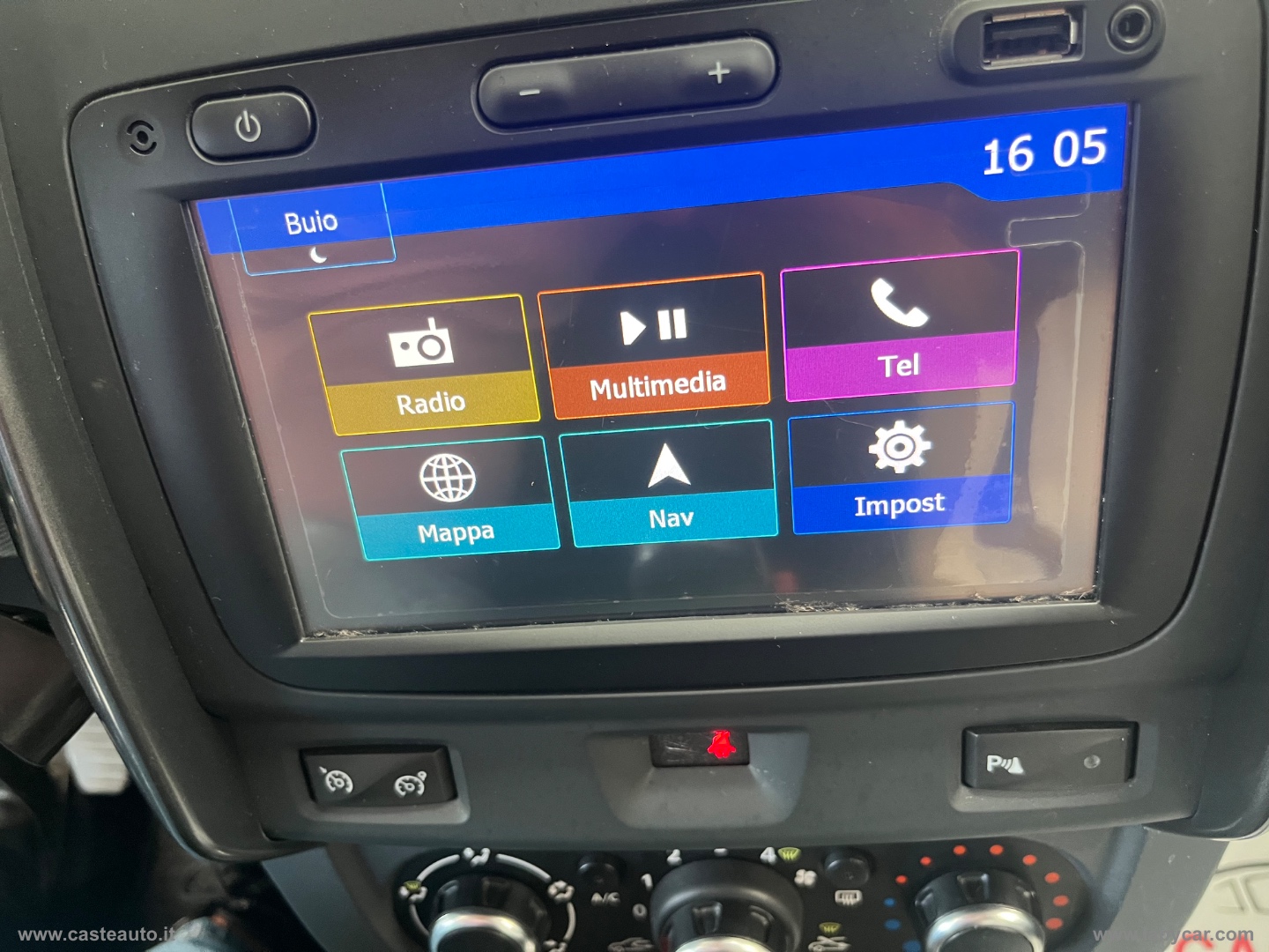 Duster 1.5 dCi 110 CV S&S 4x4 Lauréate CON GANCIO TRAINO - immagine 17