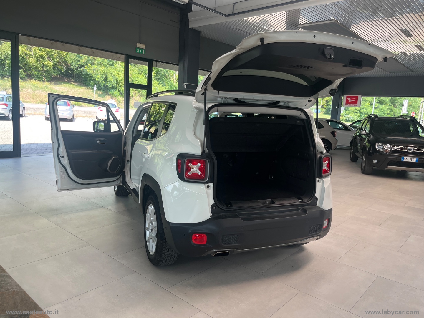 Renegade 1.6 Mjt 120CV Limited - immagine 17