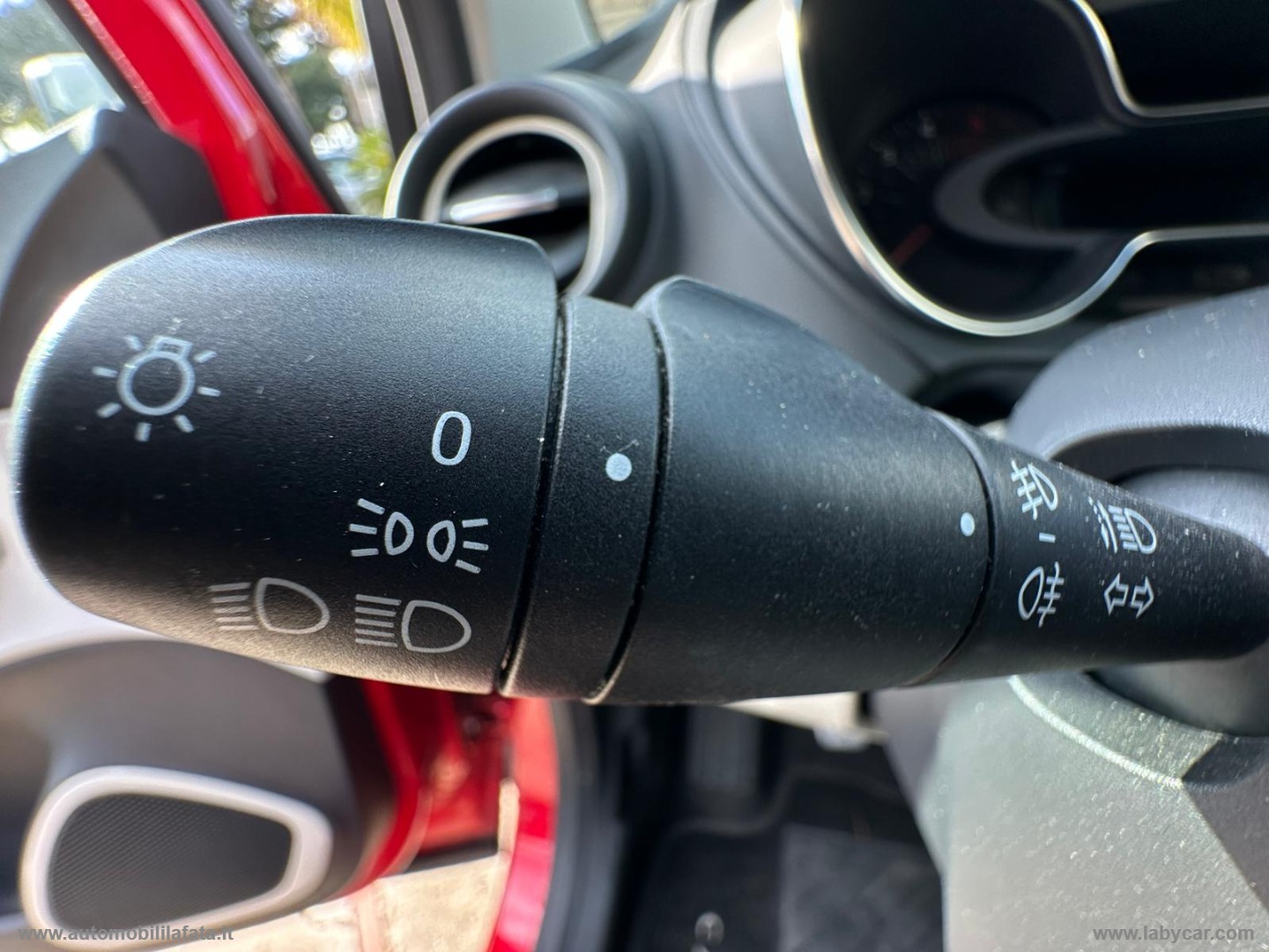 Captur dCi 8V 110 CV S&S Energy Zen DIESEL 39.000 KM - immagine 17