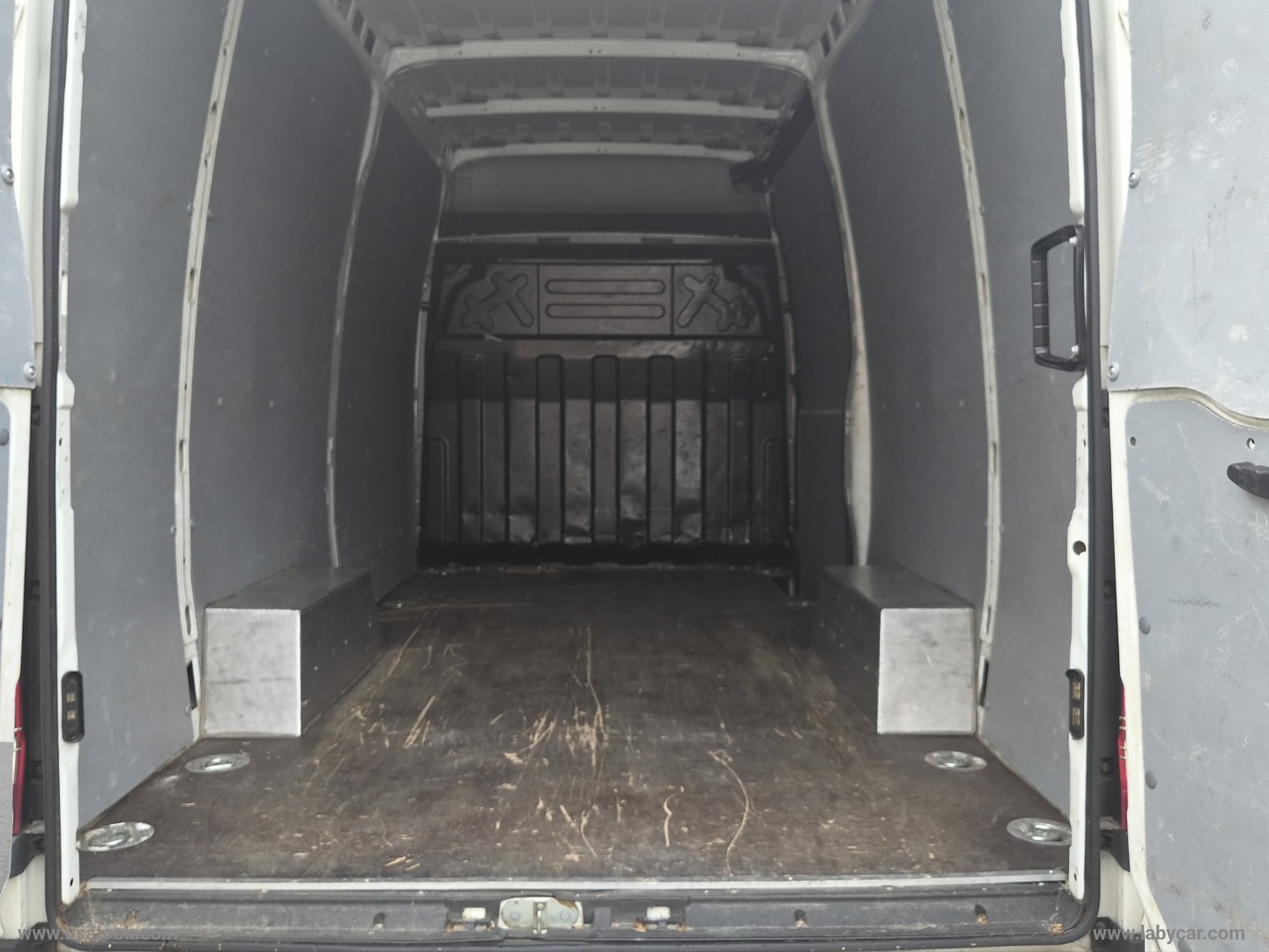 Daily 35S14HV 2.3 HPT PM-TM Furg. IVECO DAILY PASSO MEDIO TETTO ALTO - immagine 17
