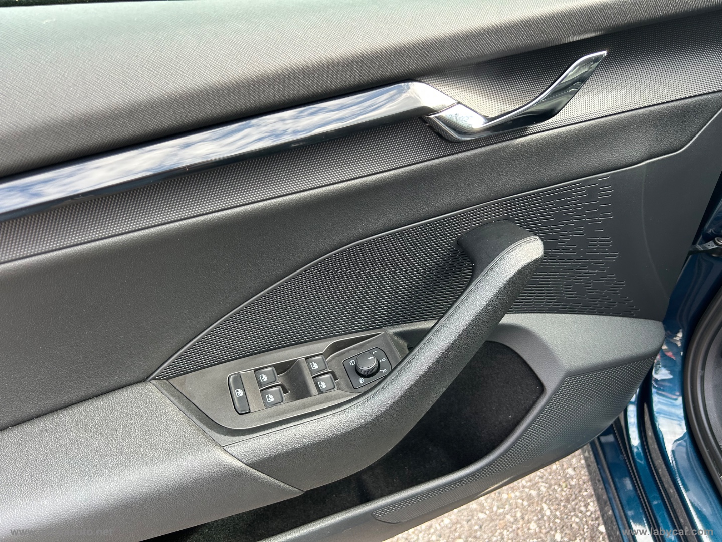 Octavia 2.0 TDI EVO SCR DSG Wagon Exec. - immagine 17