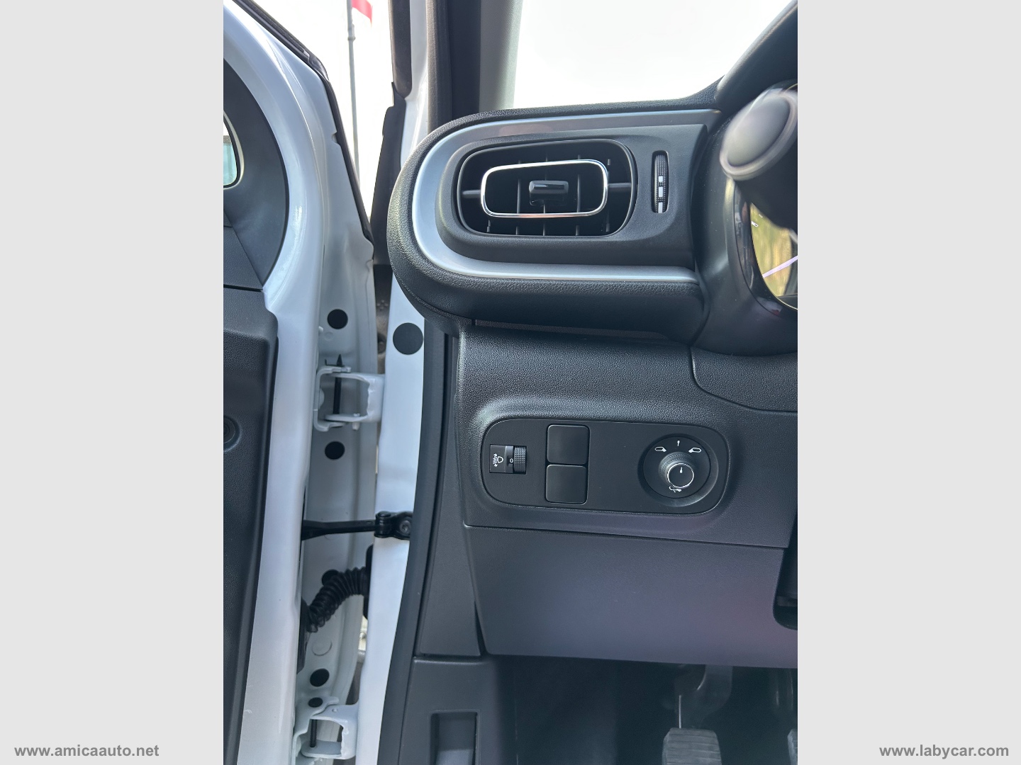 C3 PureTech 83 S&S Shine VERNICE BICOLORE - BIANCO/TETTO NERO - immagine 17