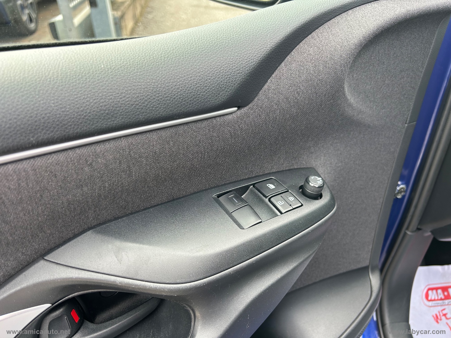 Yaris 1.0 5p. Business - immagine 17