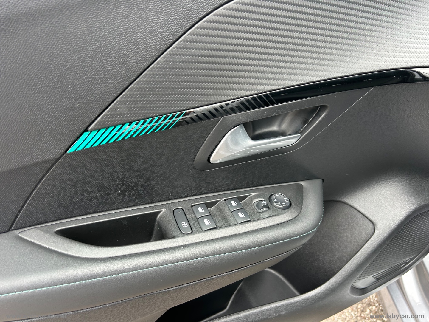 208 BlueHDi 100 S&S 5p. Allure Navi Pack - immagine 17