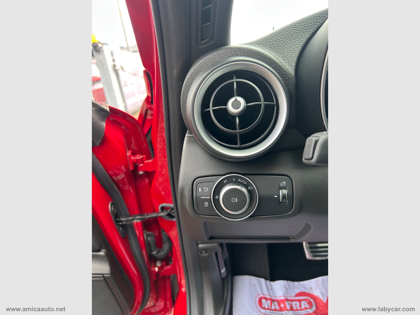 Giulia 2.0 Turbo 280CV AT8 AWD Q4 Veloce - immagine 17