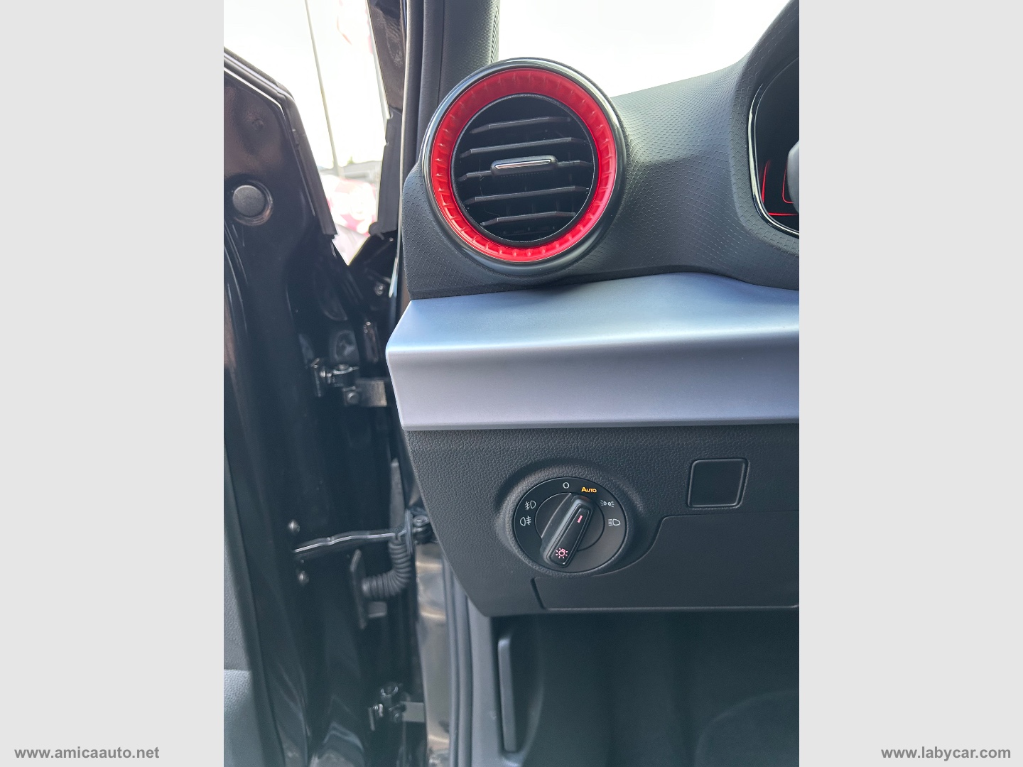 Arona 1.0 EcoTSI 115CV DSG FR - immagine 17