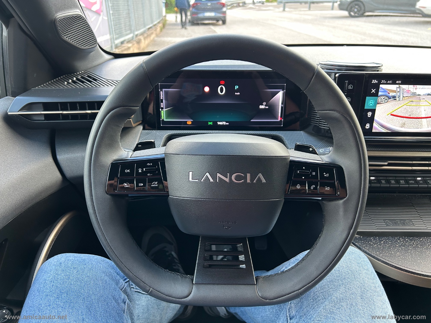 Ypsilon Hybrid e-DCT LX - immagine 17