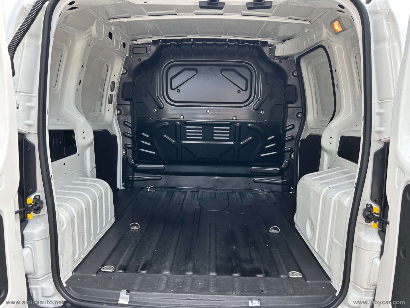Fiorino 1.3 MJT 95CV Cargo SX - immagine 17