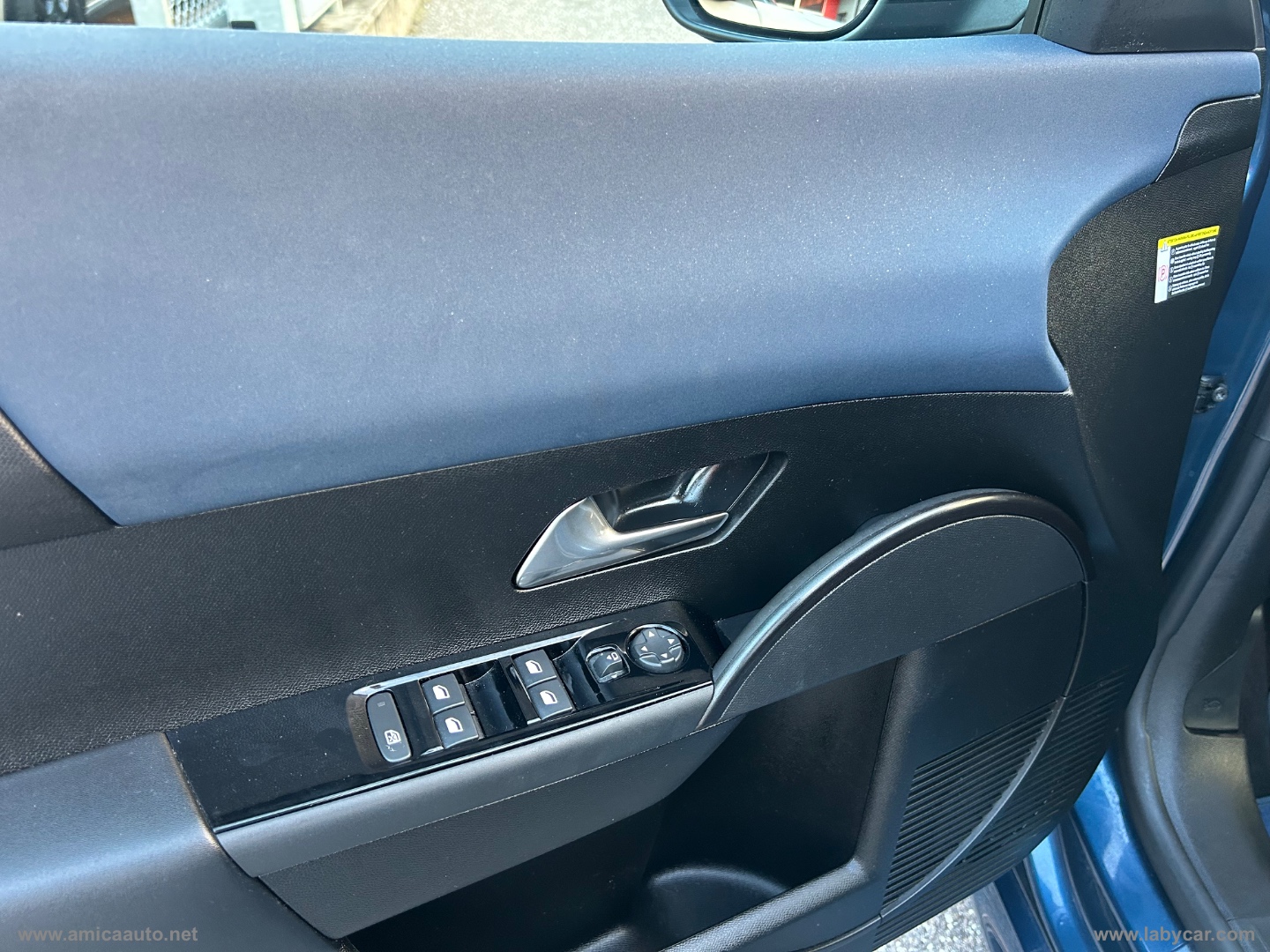 Ypsilon Hybrid e-DCT Ed.Limitata Cassina - immagine 17