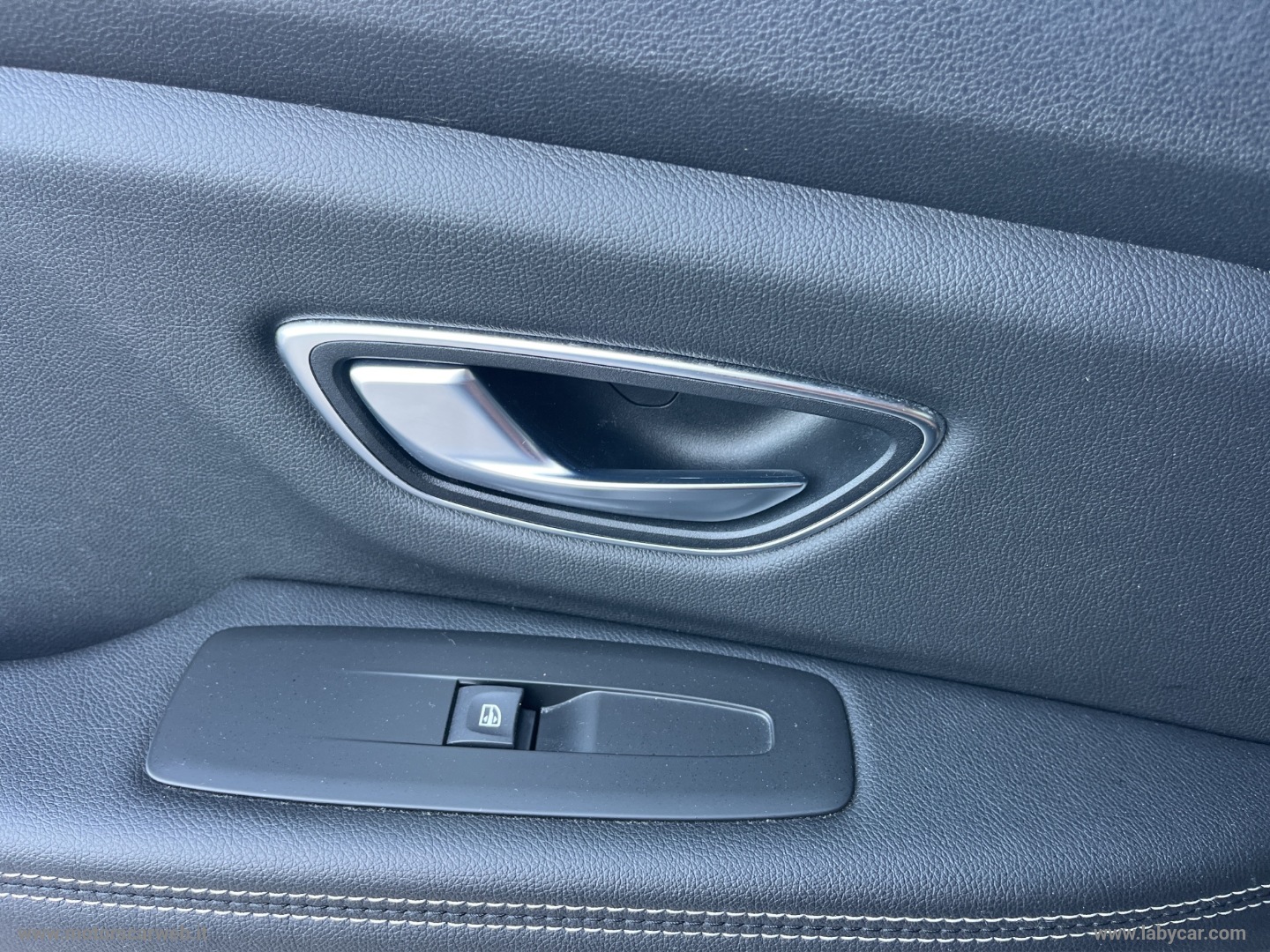 Grand Scénic dCi 8V 110 CV EDC Energy Sport Edition2 - immagine 17