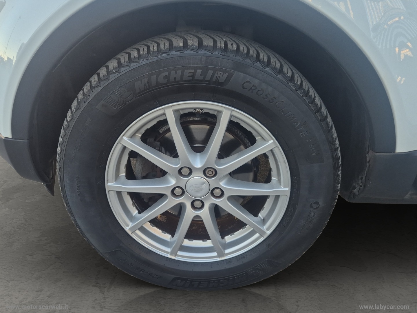 RR Evoque 2.2 TD4 5p. Pure - immagine 17