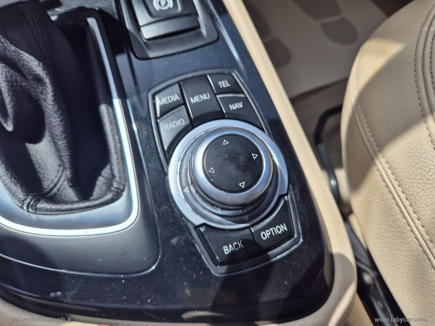 218d Active Tourer Advantage - immagine 17
