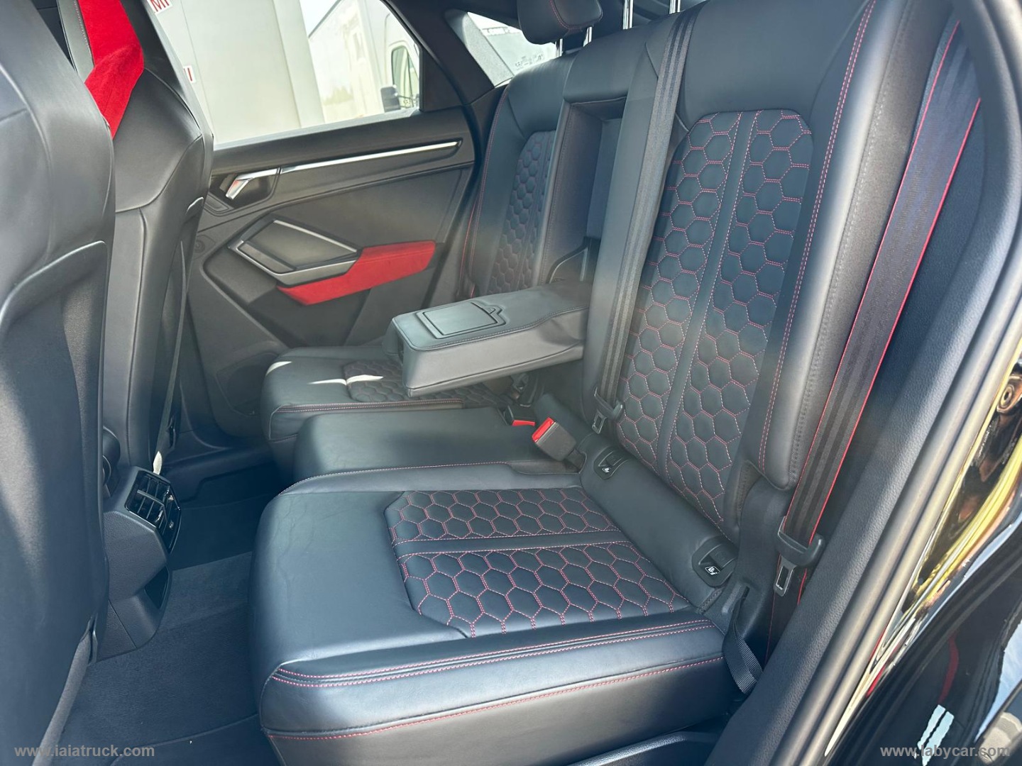 RS Q3 SPB quattro S tronic RSQ3 SPB Q.S-Tronic Dynamic Blackline Exclusive FULL - immagine 17