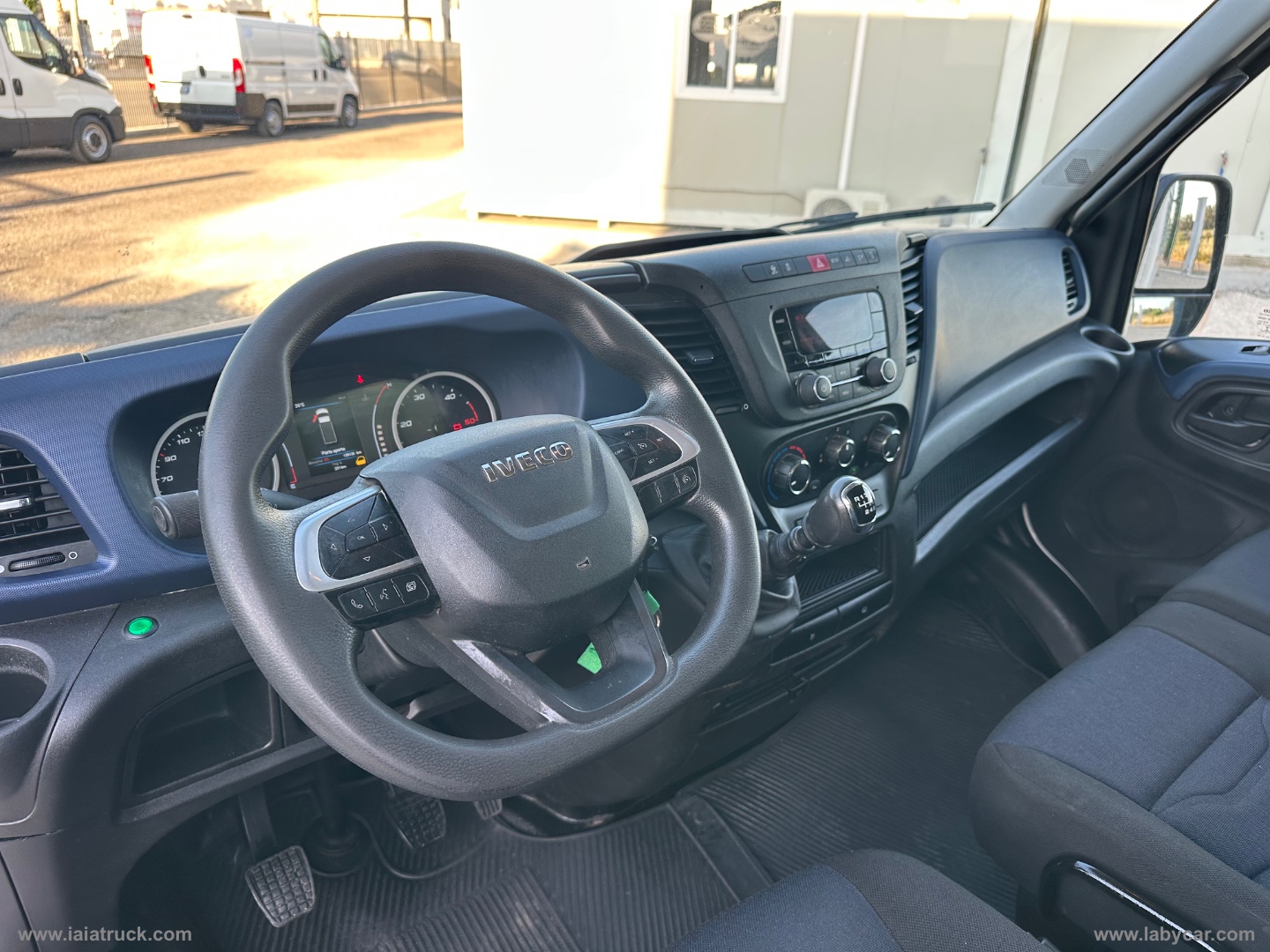 Daily 35C14N 3.0 CNG BENZ-METANO CASSA RIGIDA - immagine 17