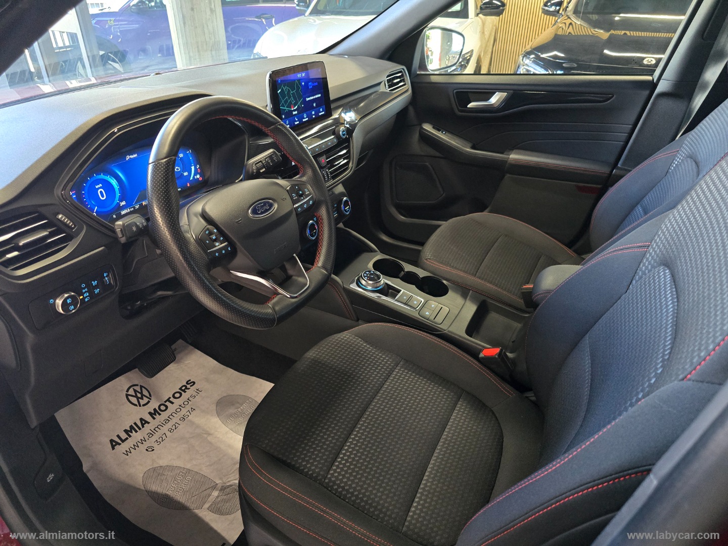 Kuga 2.5 Full Hybrid 190 CVT 2WD ST-Line - immagine 17