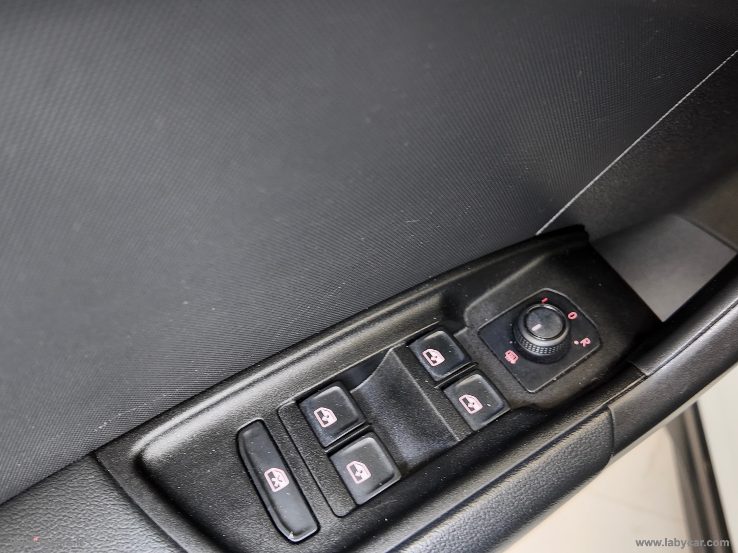 A1 citycarver 30 TFSI S tronic Admired - immagine 17