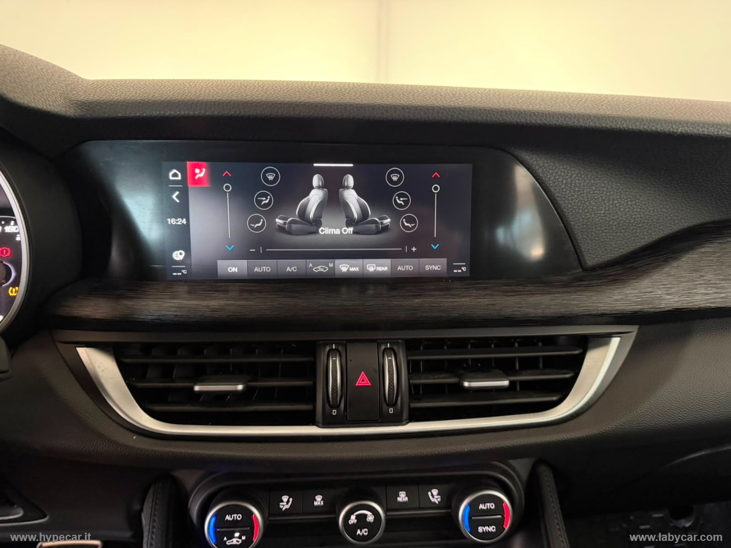 Stelvio 2.2 T.d. 190 CV AT8 Q4 Sup. Bus. - immagine 17