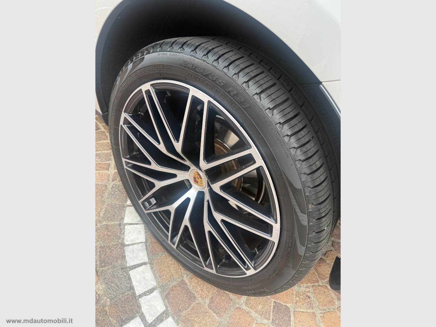 Macan 2.0 T IVA ESPOSTA - immagine 17