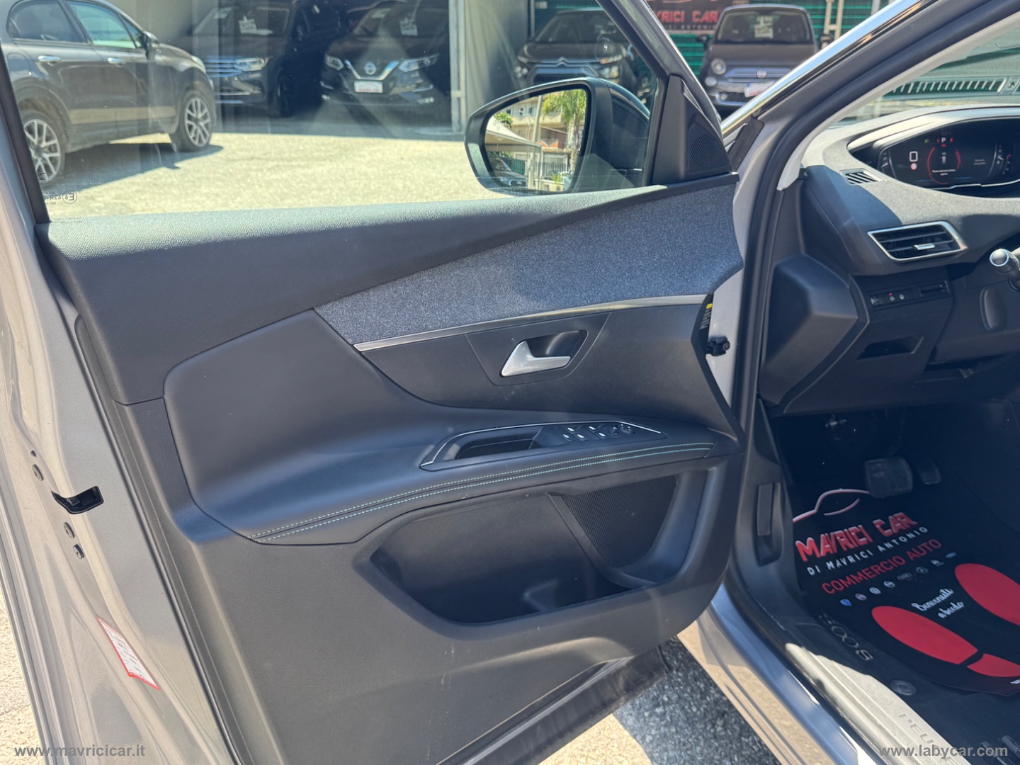 3008 BlueHDi 130 S&S EAT8 Allure Pack - immagine 17