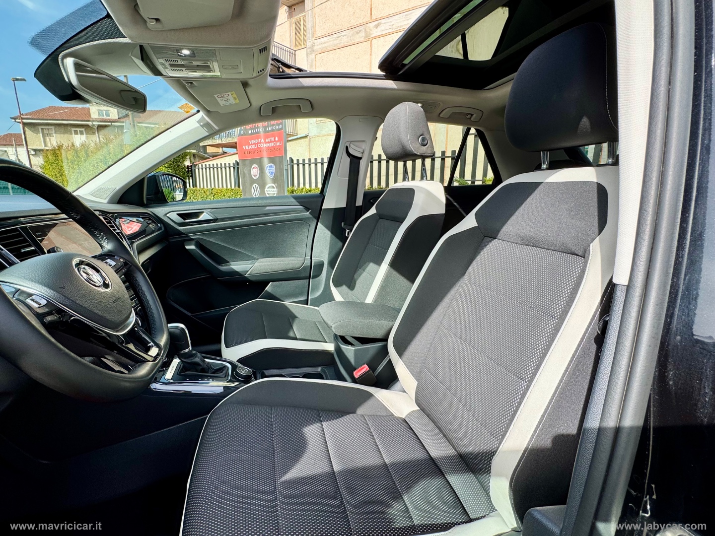 T-Roc 2.0 TDI SCR 150 CV DSG Sport - immagine 17