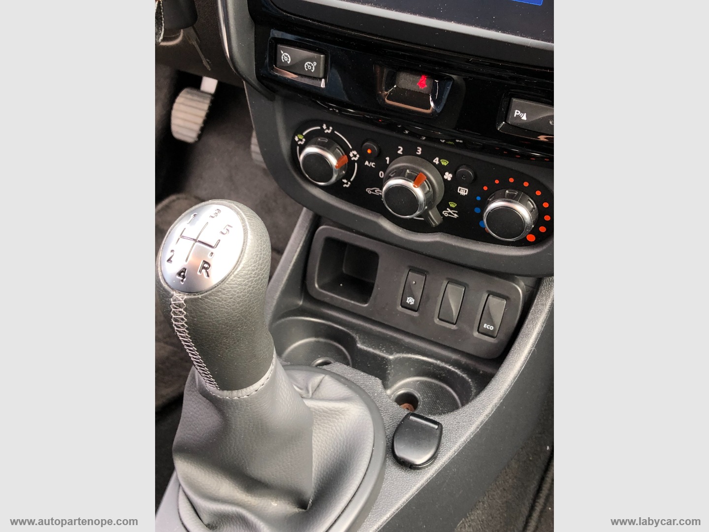 Duster 1.6 115CV S&S 4x2 GPL SL Bl.Shad. - immagine 17
