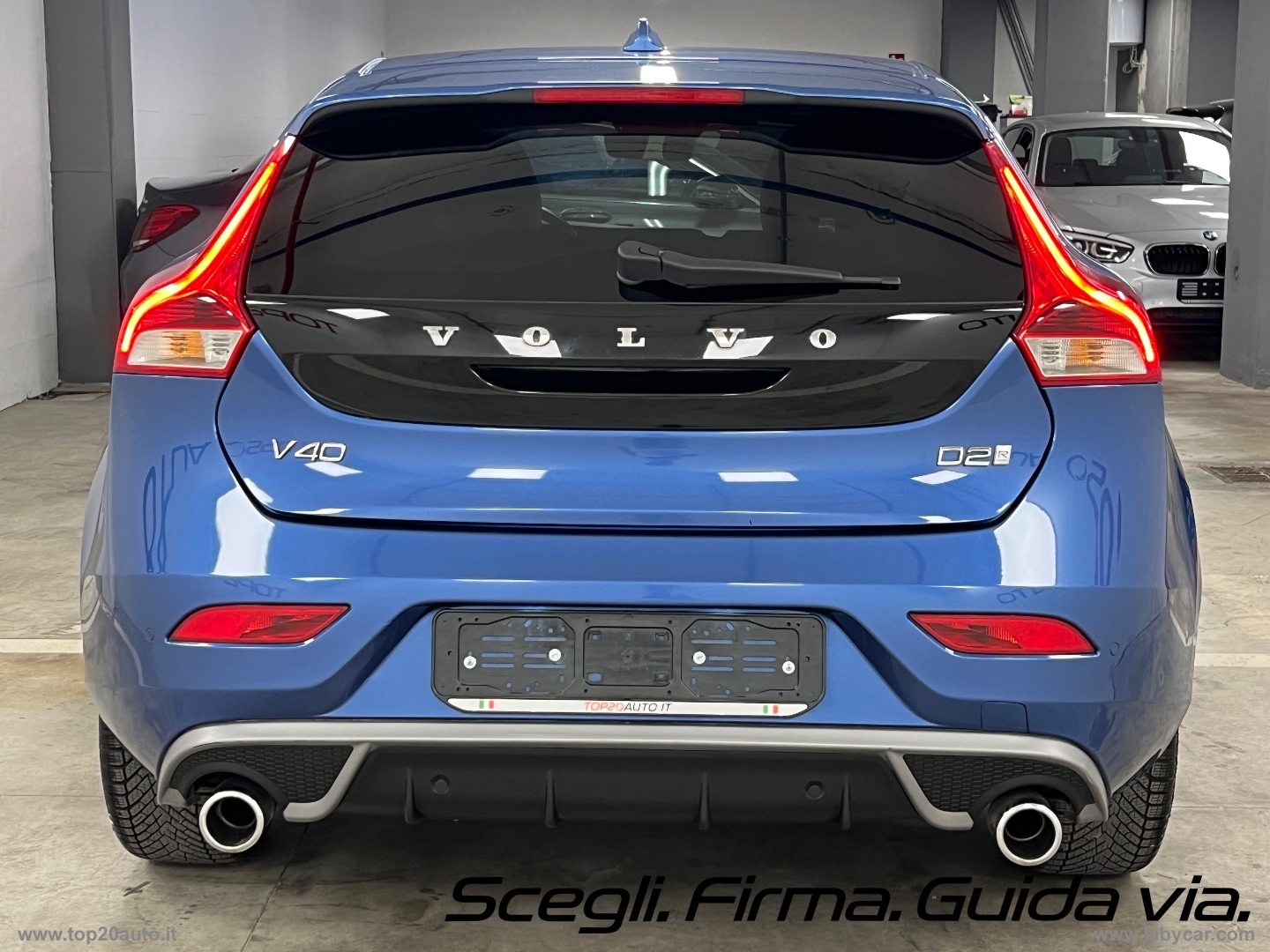 V40 D2 R-design FARI LED|DOPPIO SCARICO - immagine 17