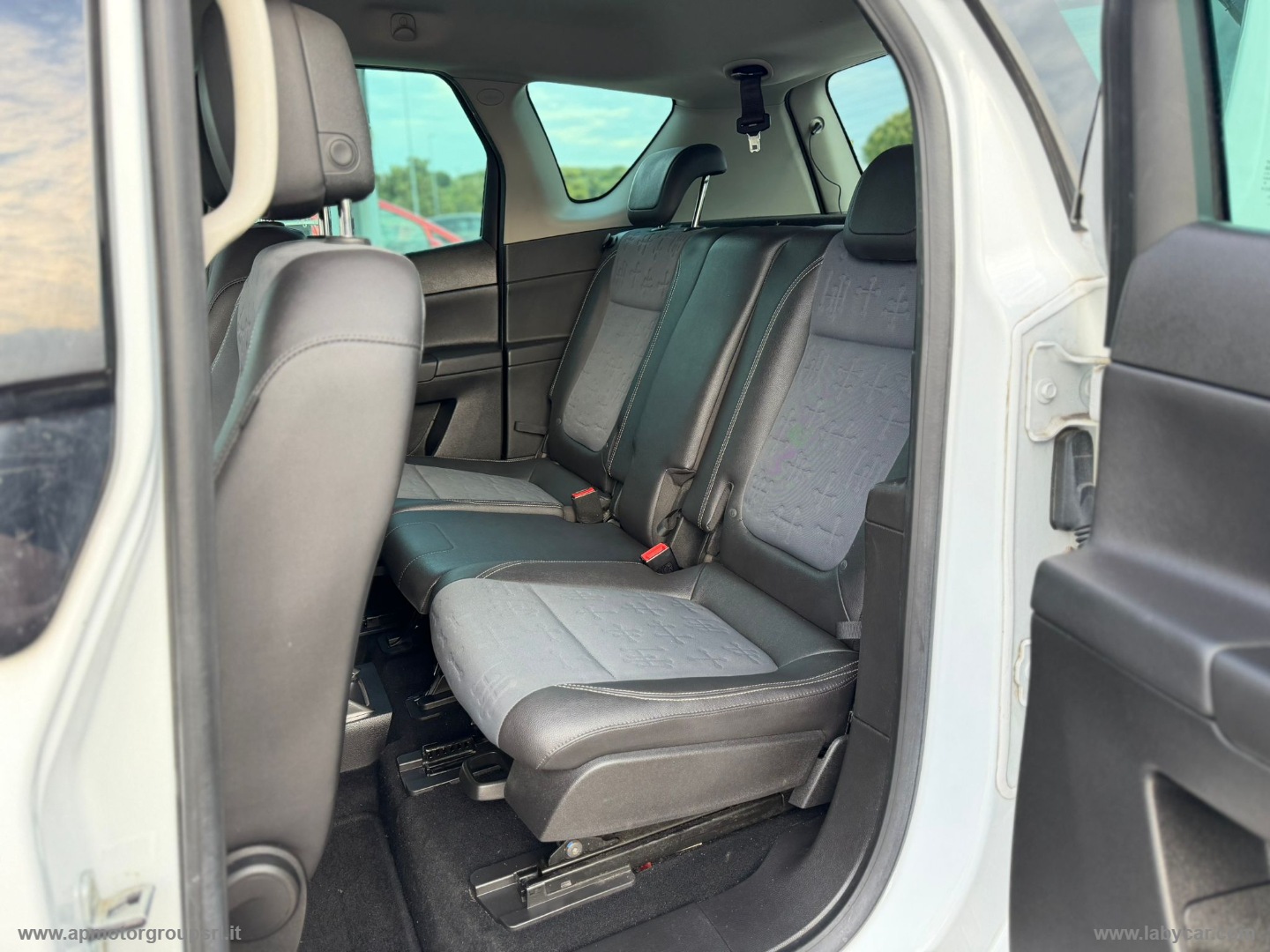 Meriva 1.4 T 120 CV Cosmo - immagine 17