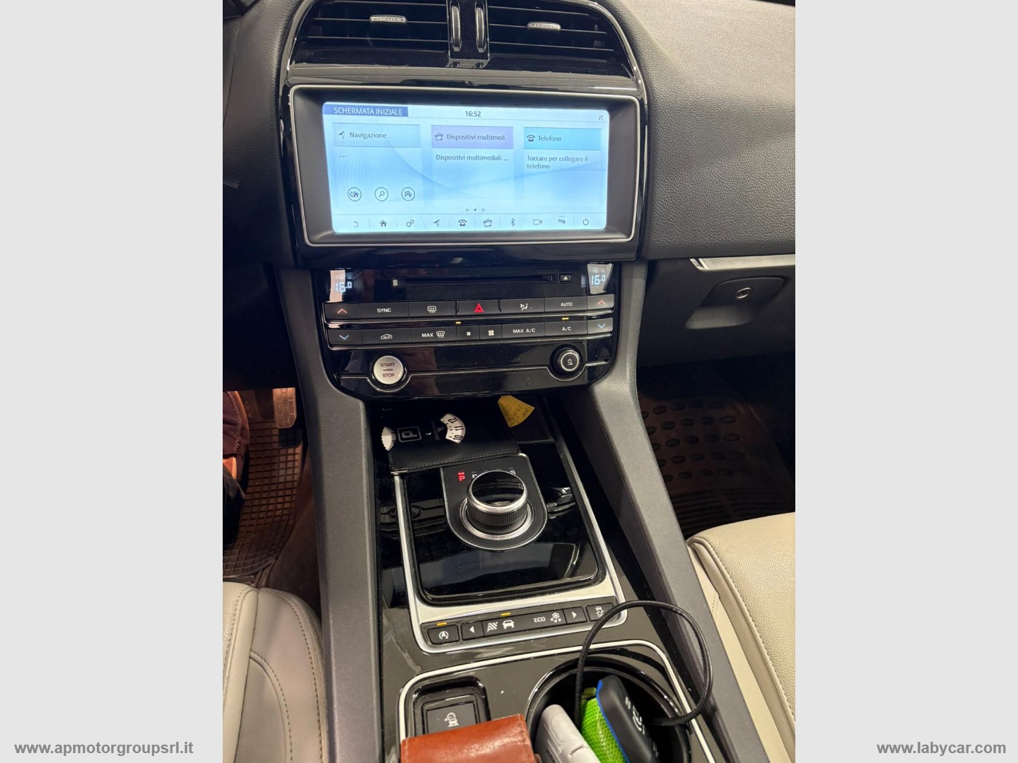 F-Pace 2.0 D 180 CV AWD aut. Prestige - immagine 17