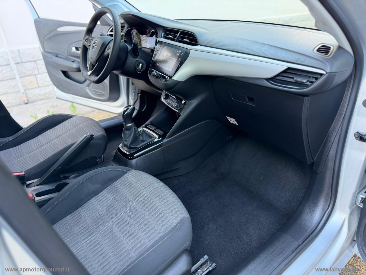 Corsa 1.2 Elegance - immagine 17