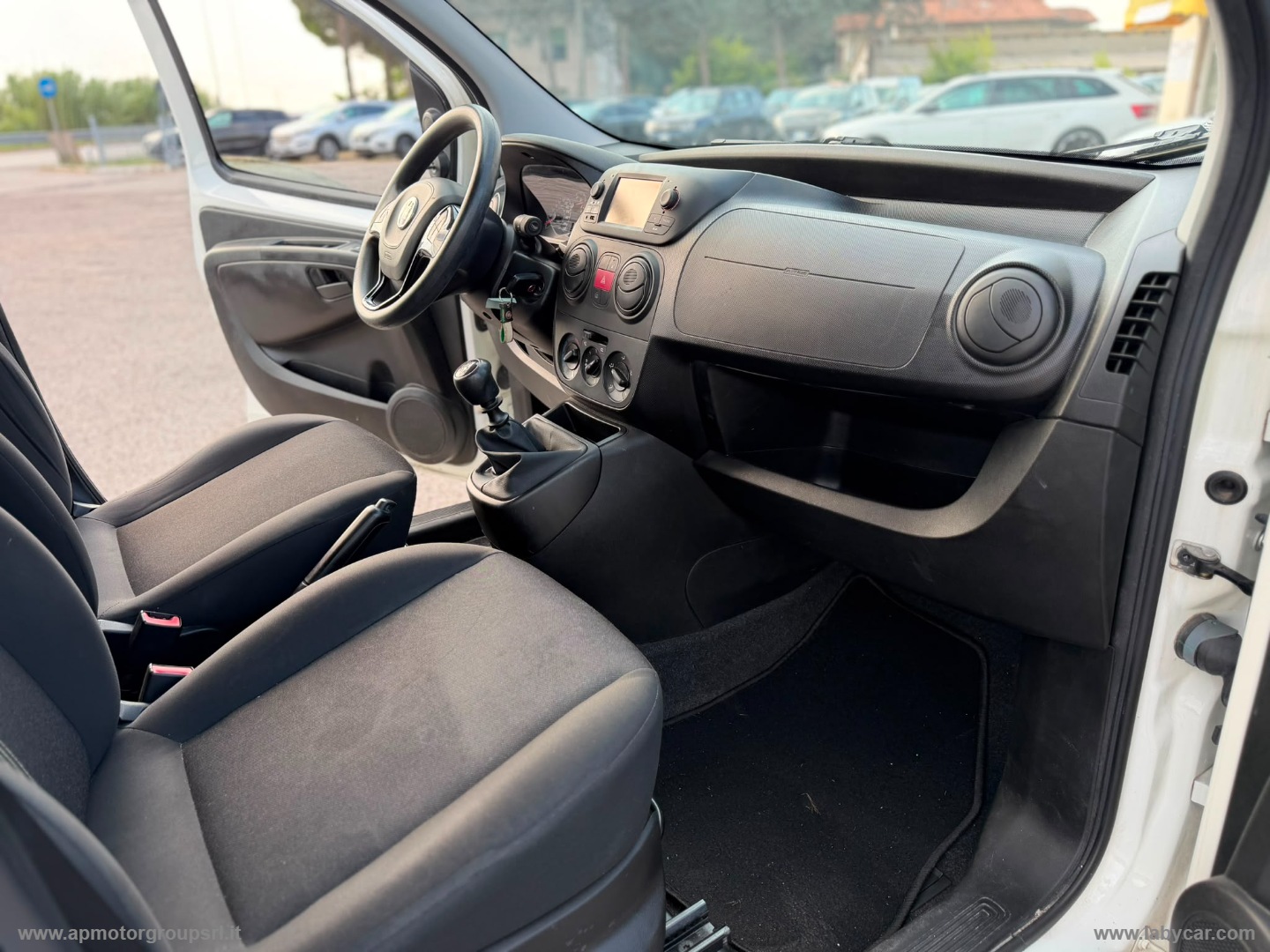 QUBO 1.4 8V 77 CV Easy Natural Power - immagine 17