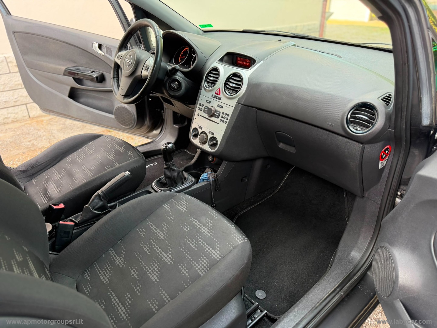 Corsa 1.2 85 CV 5p. GPL-TECH Club - immagine 17