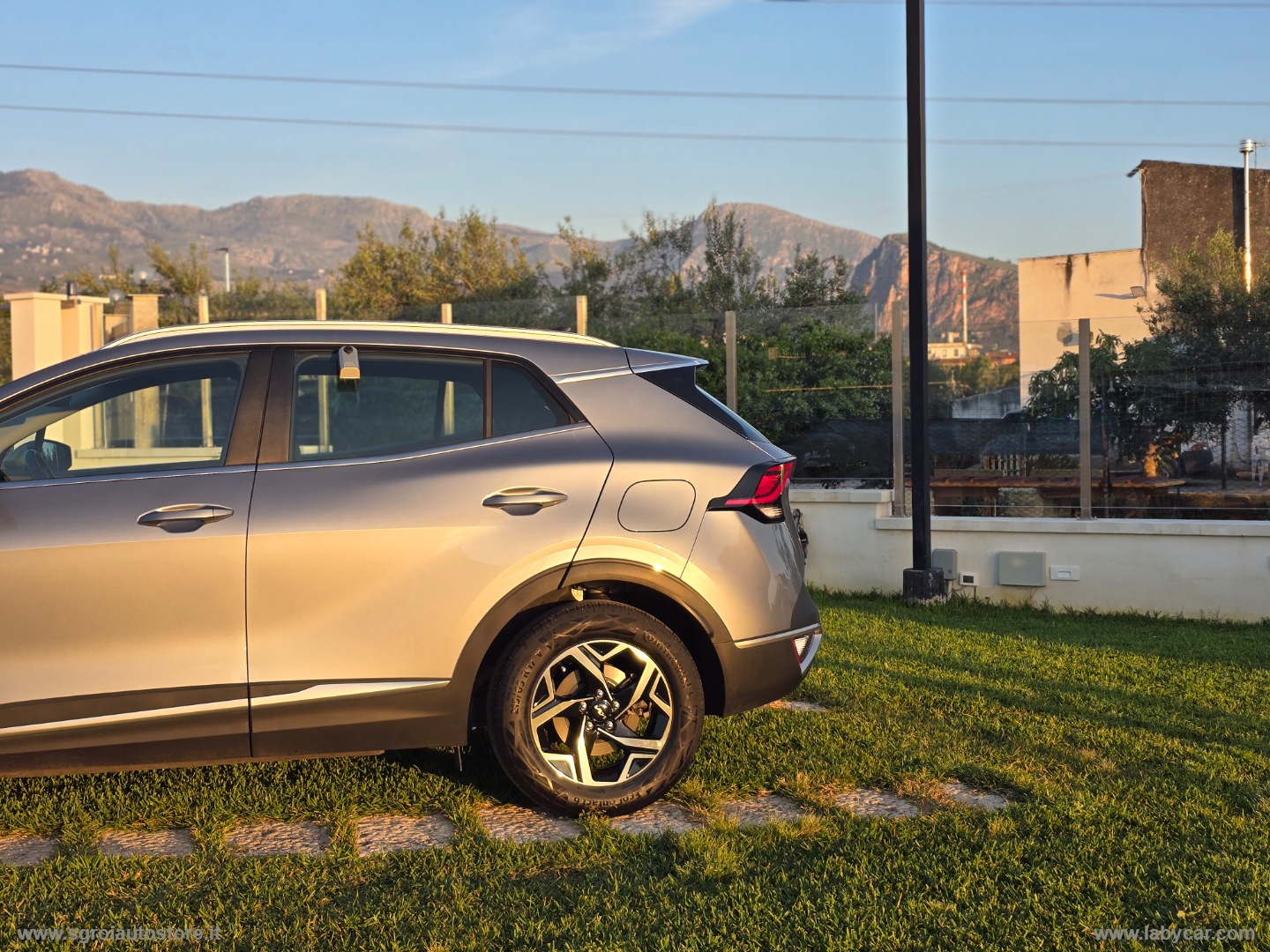 Sportage 1.6 CRDi MHEV DCT Business - immagine 17