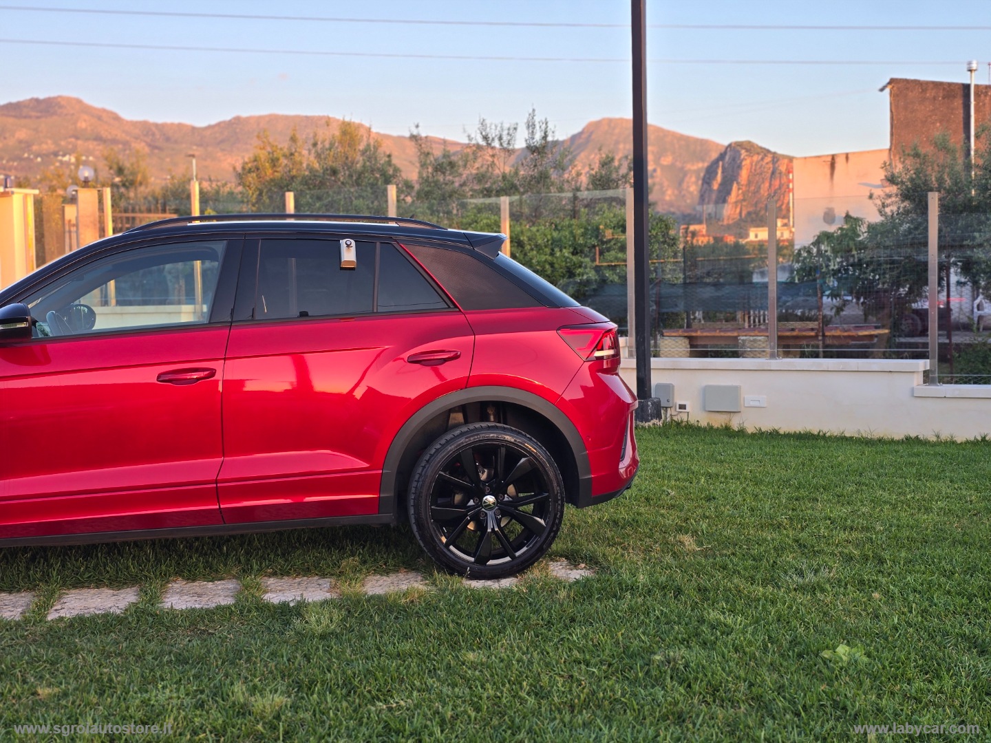 T-Roc 2.0 TDI SCR R-Line - immagine 17