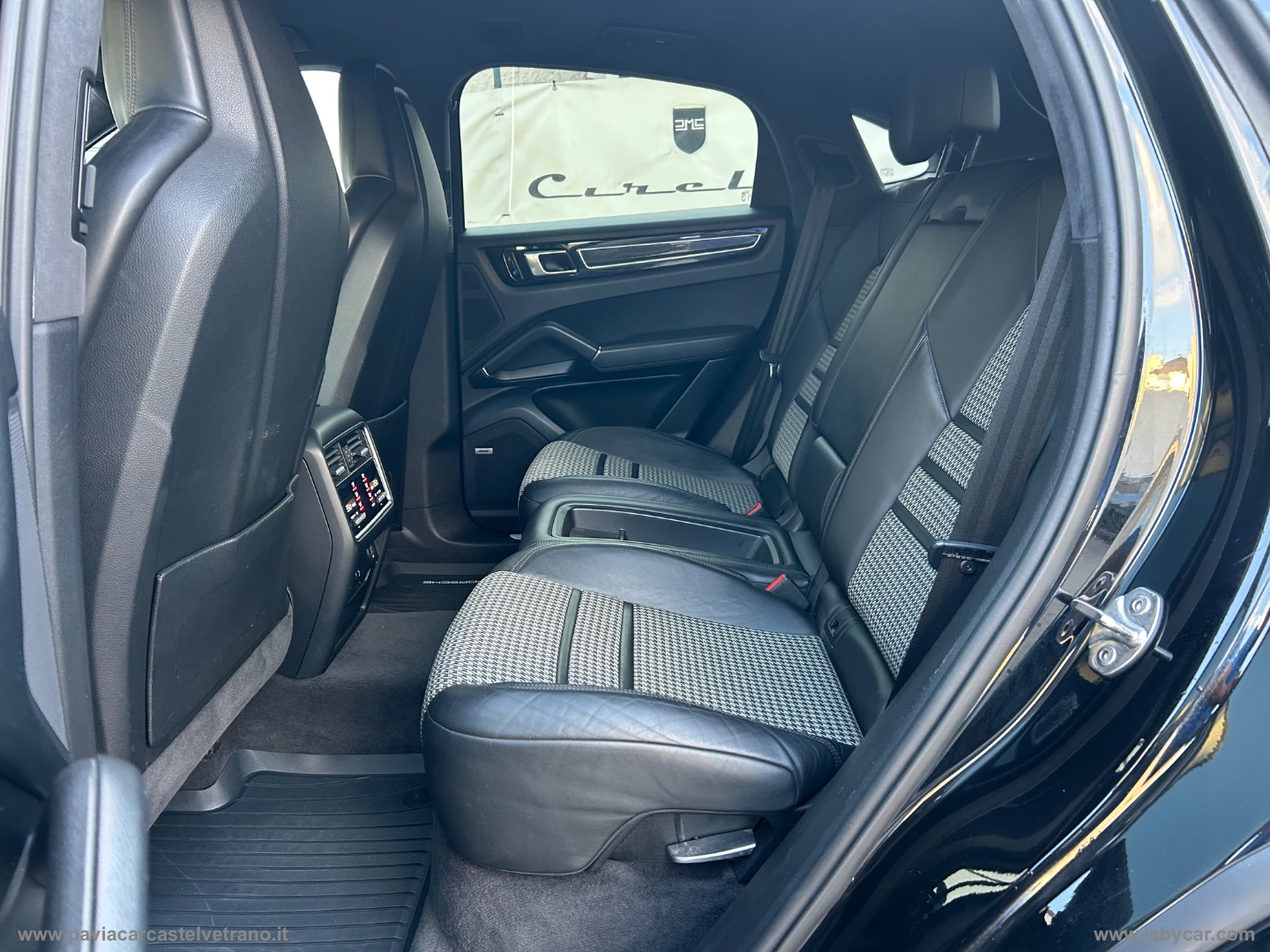 Cayenne 3.0 V6 - immagine 17