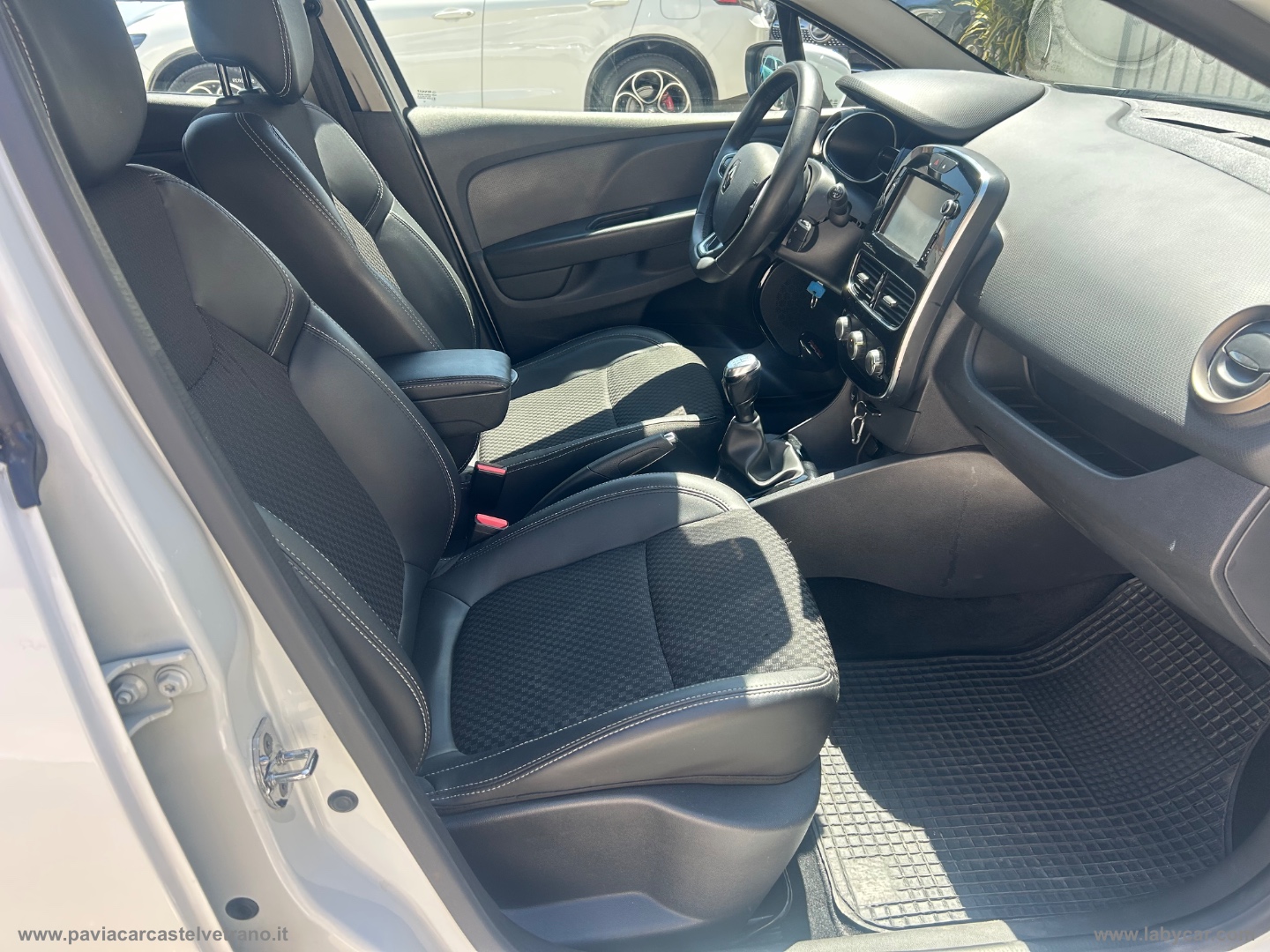 Clio dCi 8V 75 CV S&S 5p. Energy Duel - immagine 17