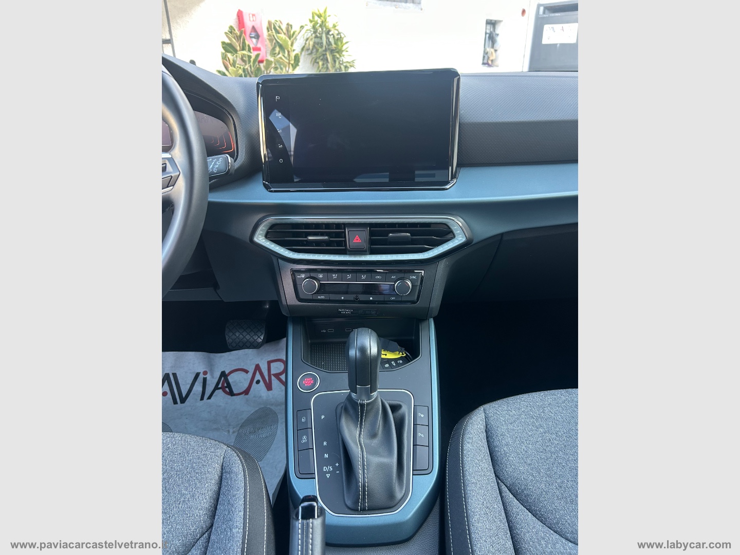 Arona 1.0 EcoTSI 115CV DSG FR - immagine 17
