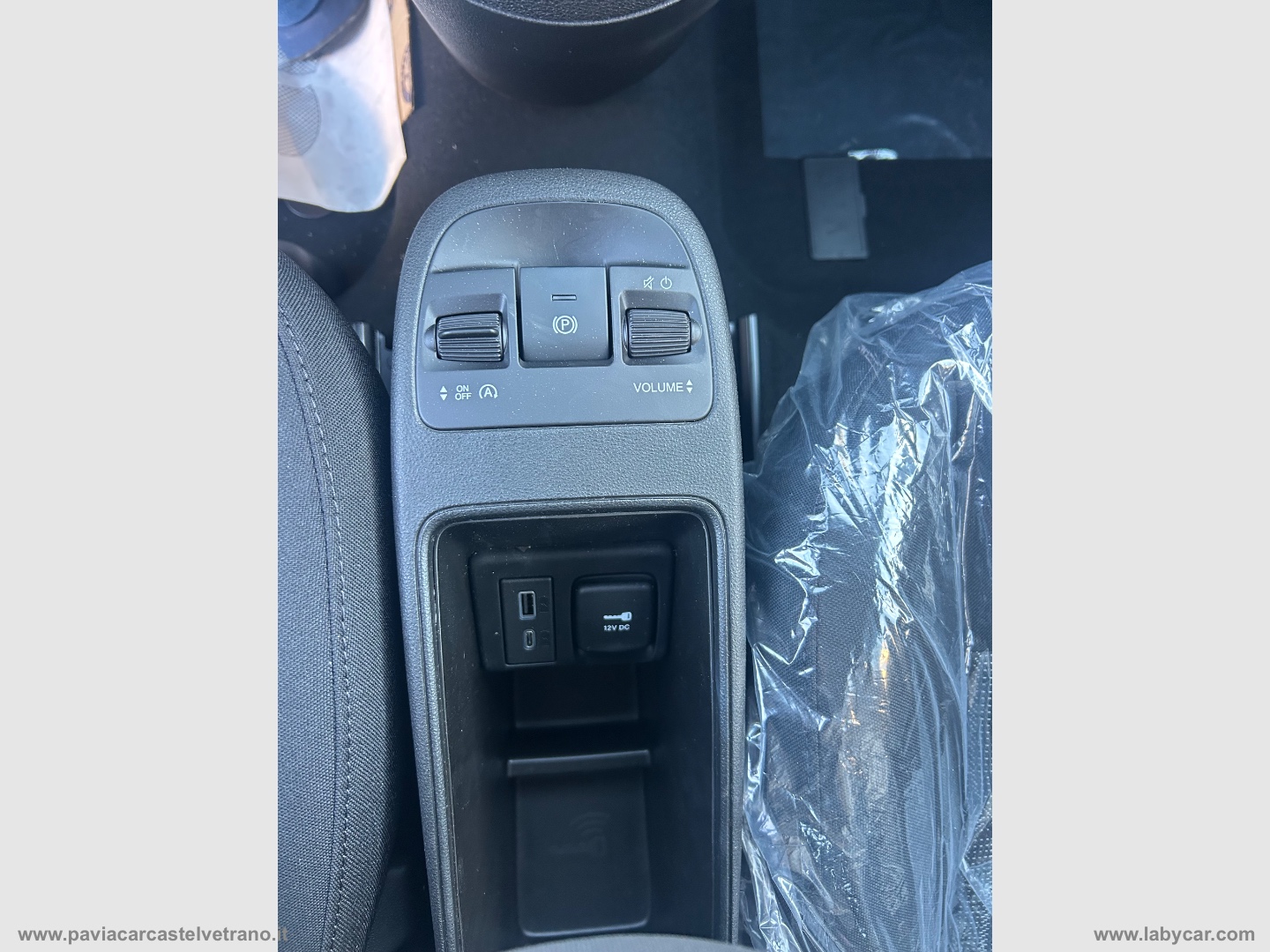 500 Berlina Hybrid La Prima KM/0 - immagine 17