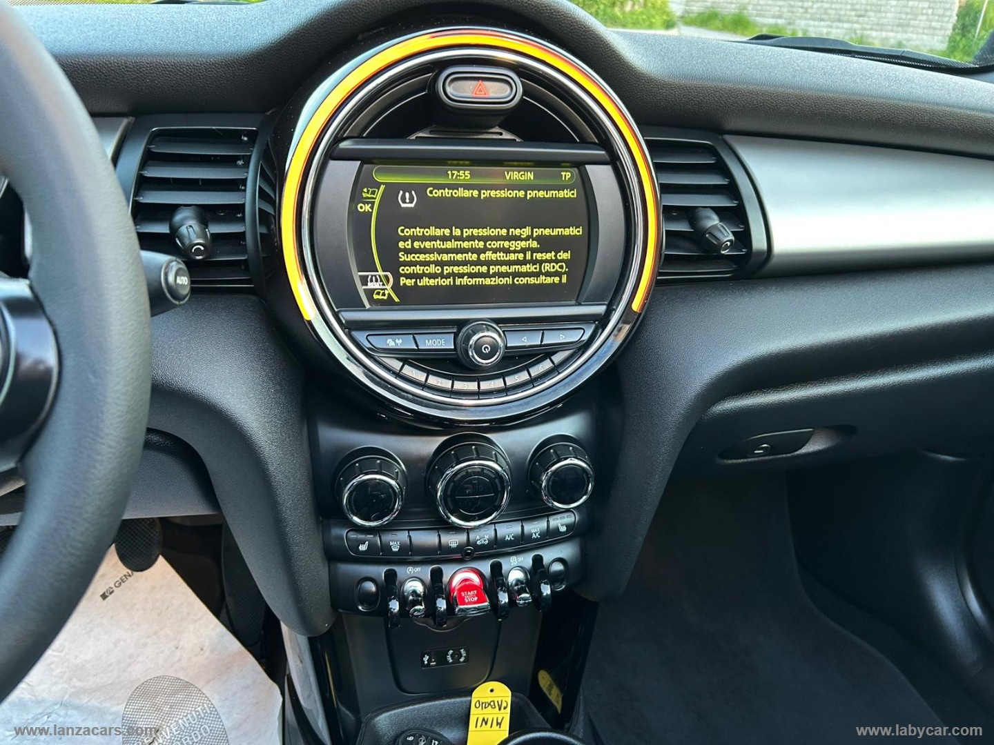 Mini Cooper D Cabrio - immagine 17