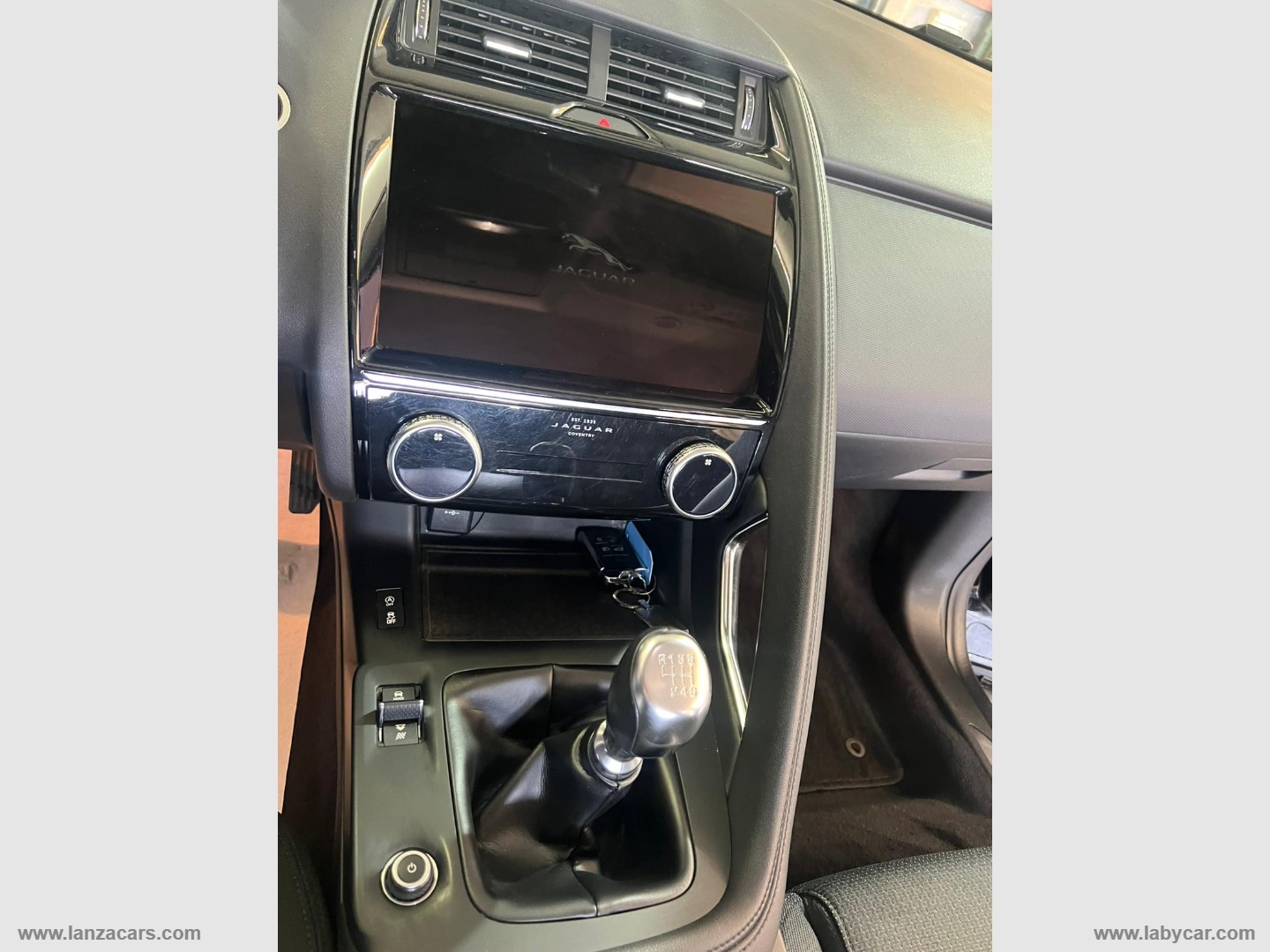 E-Pace 2.0D I4 163 CV - immagine 17