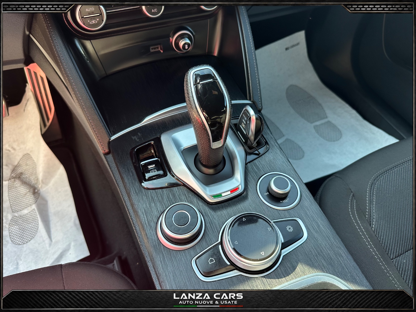 Stelvio 2.2 T.d. 190 CV AT8 Q4 Sup. Bus. - immagine 17