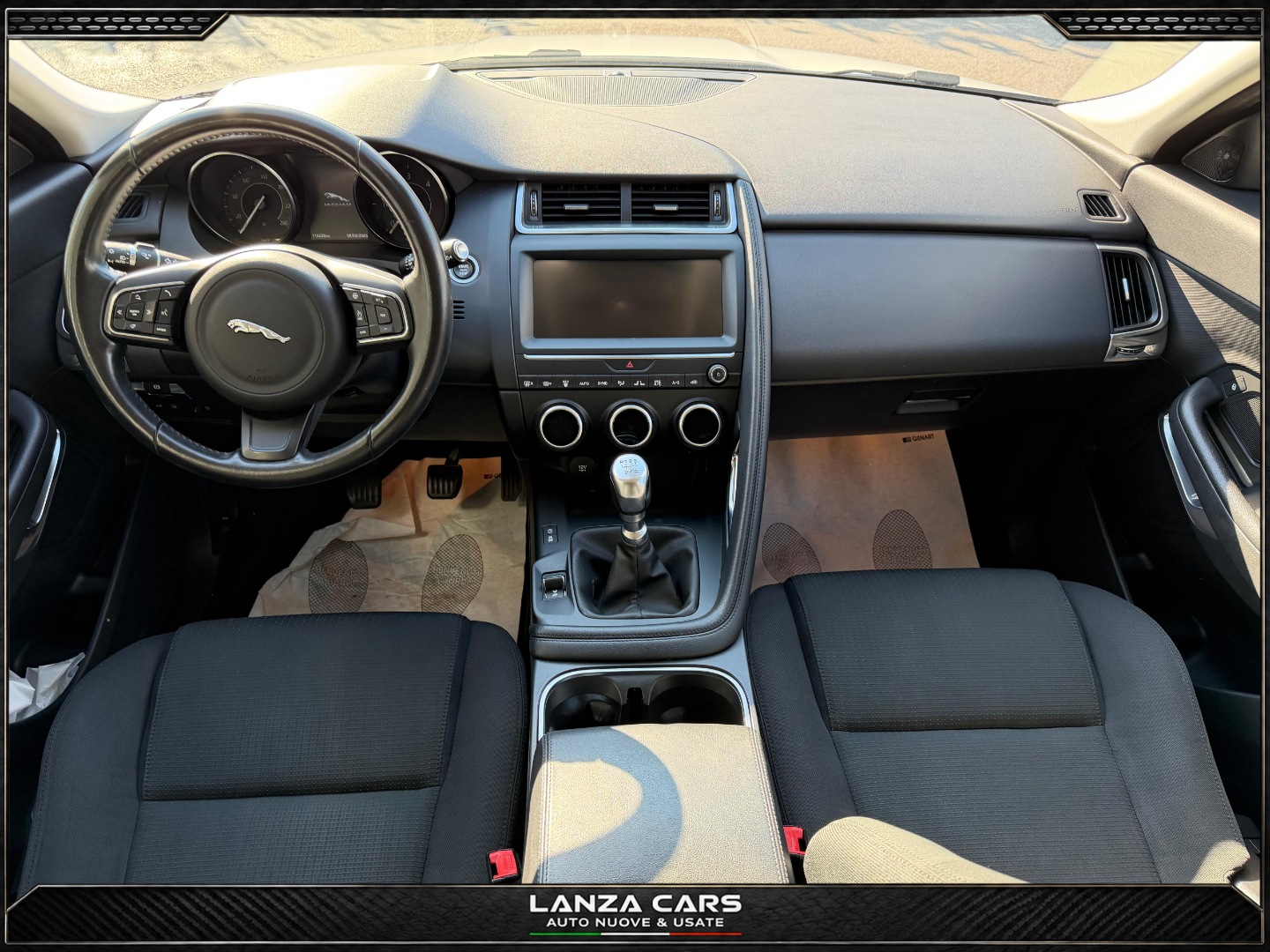 E-Pace 2.0D 150CV - immagine 17