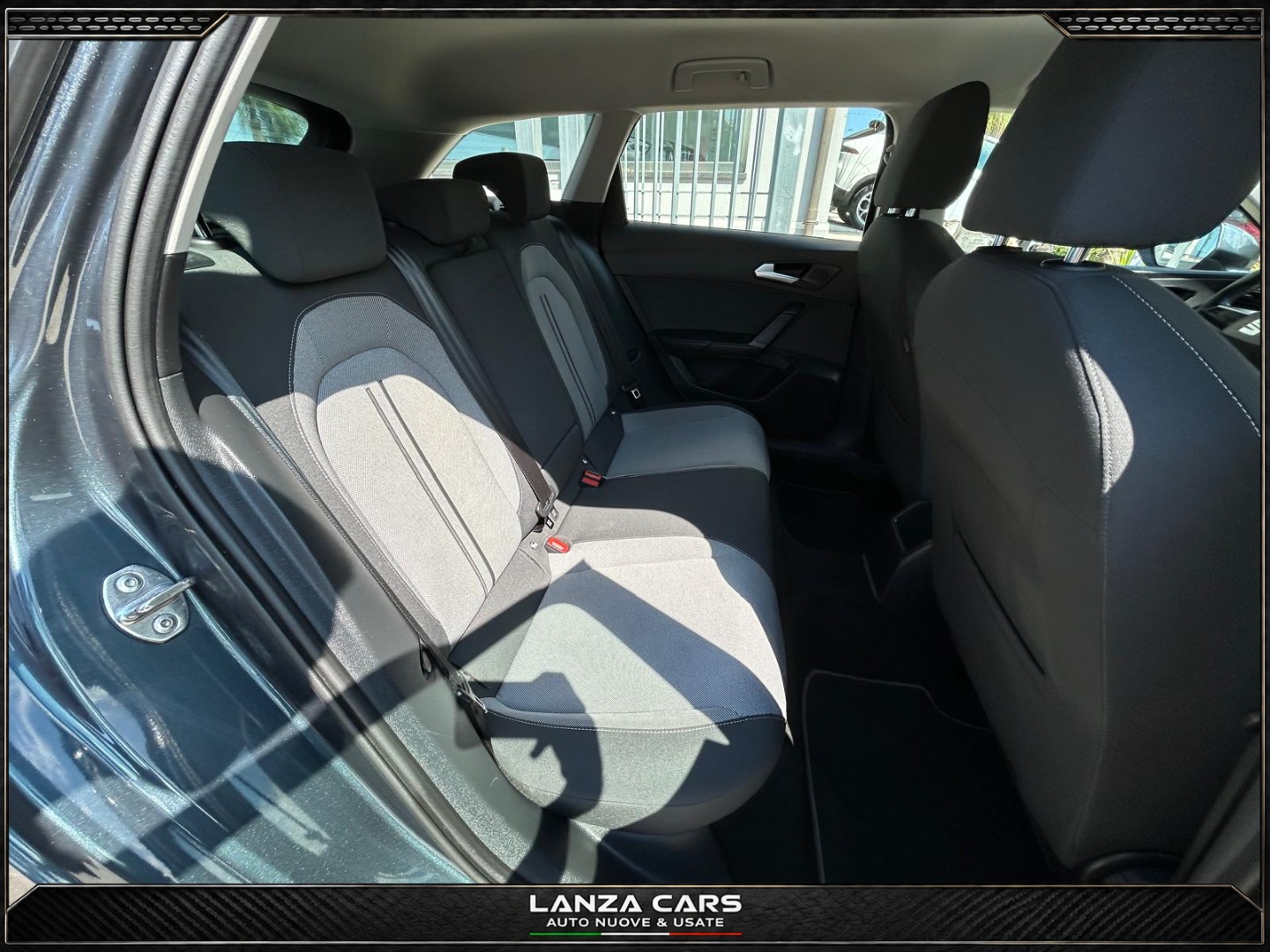 Leon ST 2.0 TDI 150CV DSG Business - immagine 17