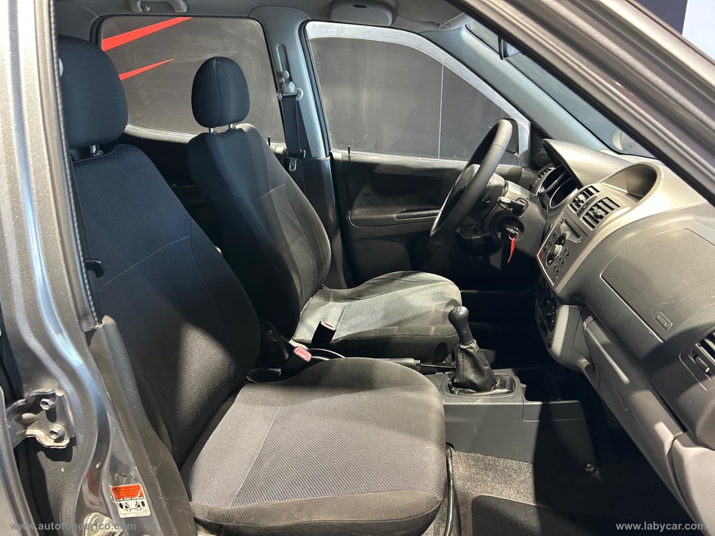 Ignis 1.5 16V 4WD GL - immagine 17