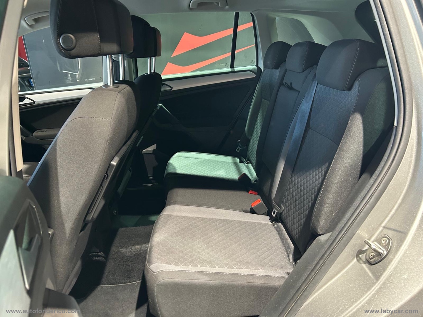Tiguan 2.0 TDI 4MOTION Executive BMT - immagine 17