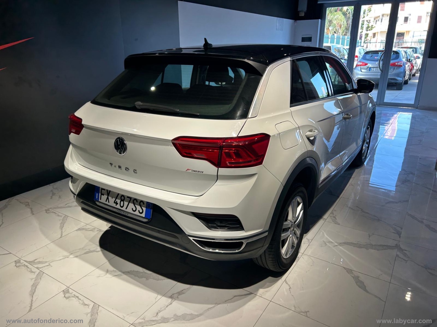 T-Roc 1.6 TDI SCR Style BlueMotion Tech. - immagine 17